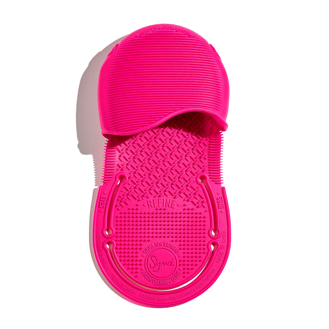 Sigma Spa® Express Brush Cleaning Glove
