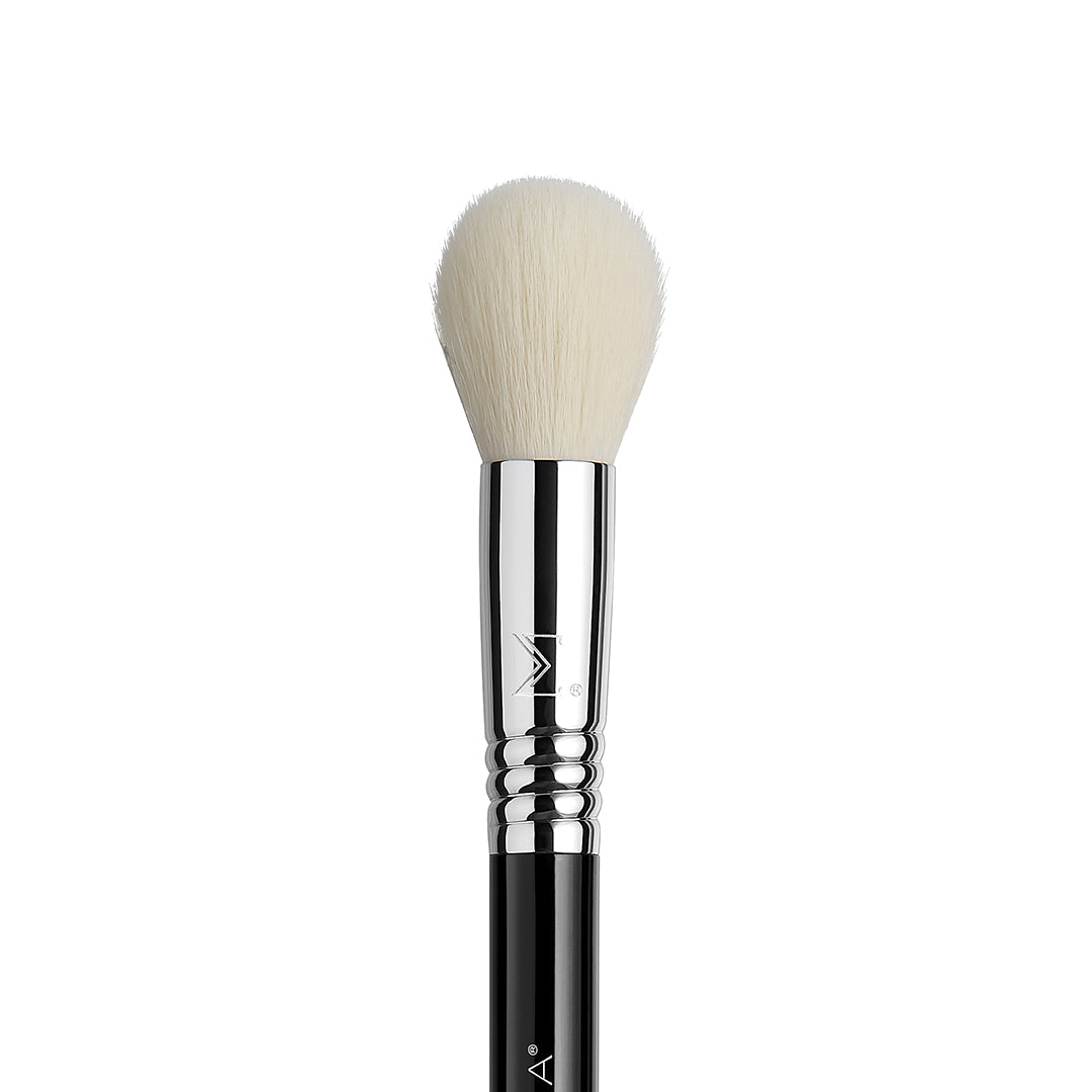 F76 Chiseled Cheek™ Brush