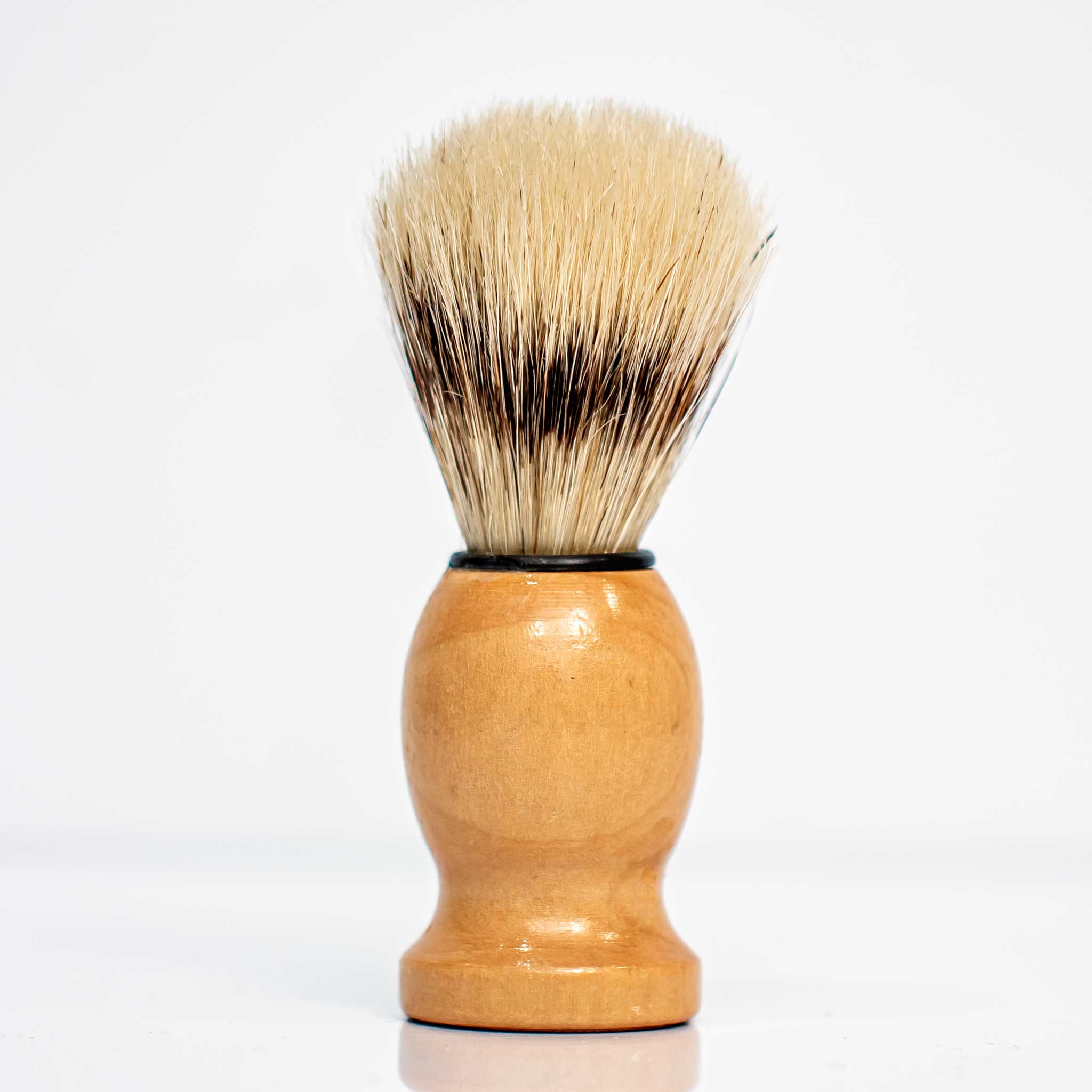 https://www.thekingsofstyling.com/cdn/shop/products/The-Kings-of-Styling-Light-Brown-Shaving-Brush.jpg?v=1674938174